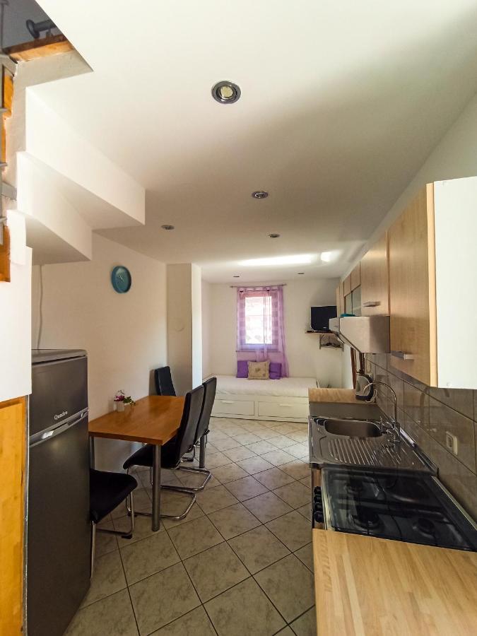 Apartments By The Sea Martinscica, Cres - 14334 المظهر الخارجي الصورة