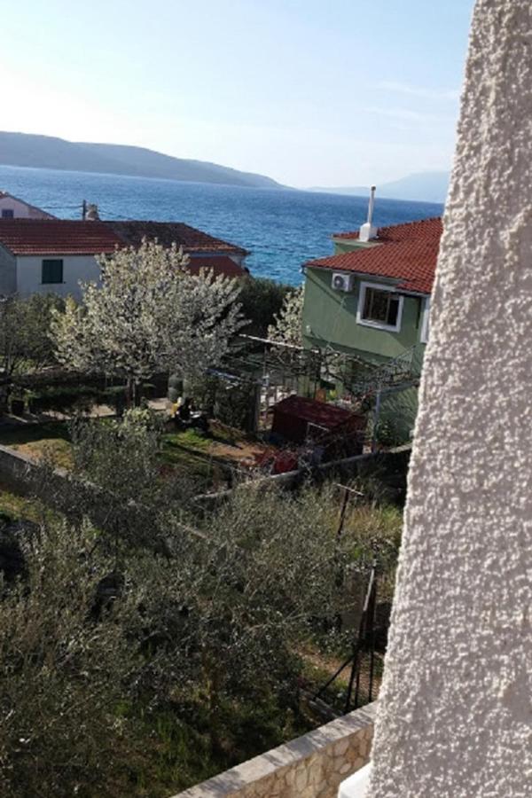 Apartments By The Sea Martinscica, Cres - 14334 المظهر الخارجي الصورة
