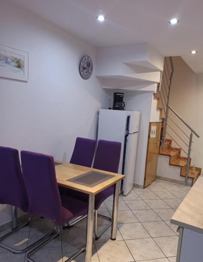 Apartments By The Sea Martinscica, Cres - 14334 المظهر الخارجي الصورة