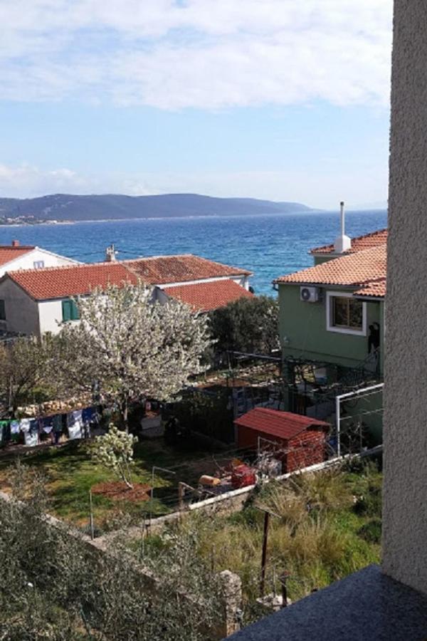 Apartments By The Sea Martinscica, Cres - 14334 المظهر الخارجي الصورة